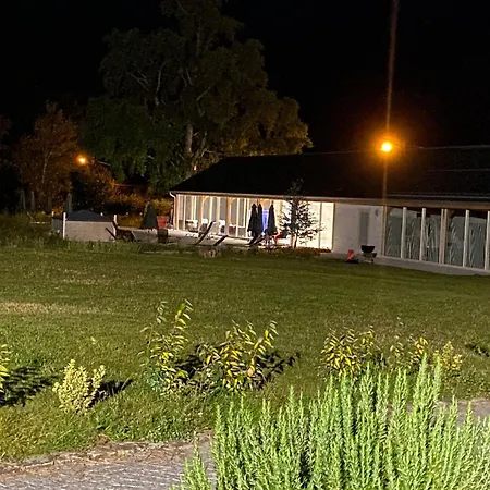 Chateau Camus * מונטמארו