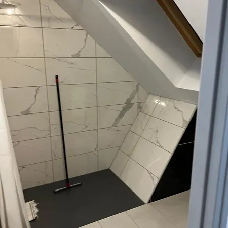 לינה וארוחת בוקר Chateau Camus