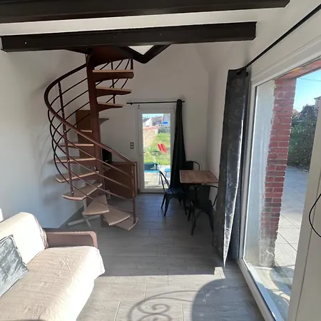 Chateau Camus לינה וארוחת בוקר