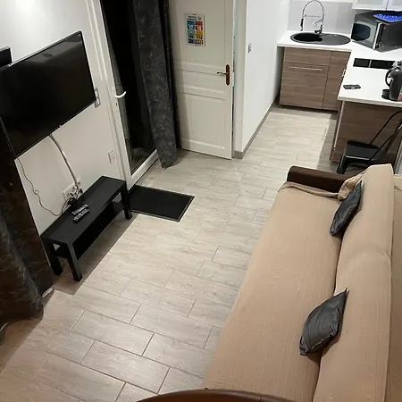 Chateau Camus מונטמארו