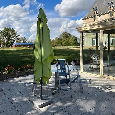 Chateau Camus Bed & Breakfast Montmarault
